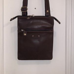 Jean Louis Foures chocolate leather zippered crossbody 8.5x10 in. Made in France